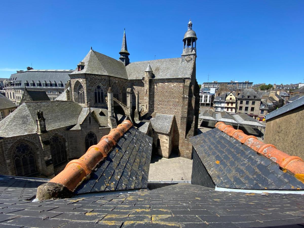 סן-בריו Marie Et Brieuc _ Duplex Lumineux Colore Atypique Face Cathedrale מראה חיצוני תמונה
